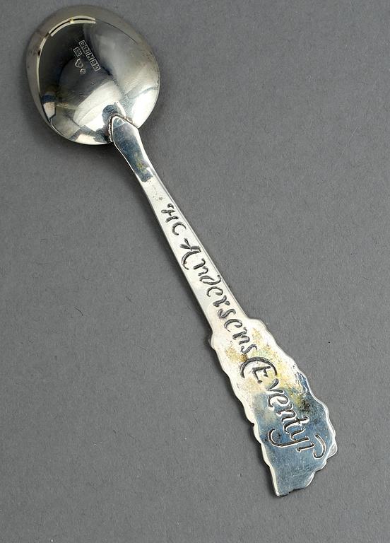 PARTI SILVER, 60 delar, inklusive 5 uppsättningar kaffeskedar, majoriteten Lidköping, mitten 1900-talets. Vikt ca 821 g.