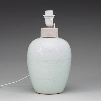 A white gazed Transitional jar, 17th Century.