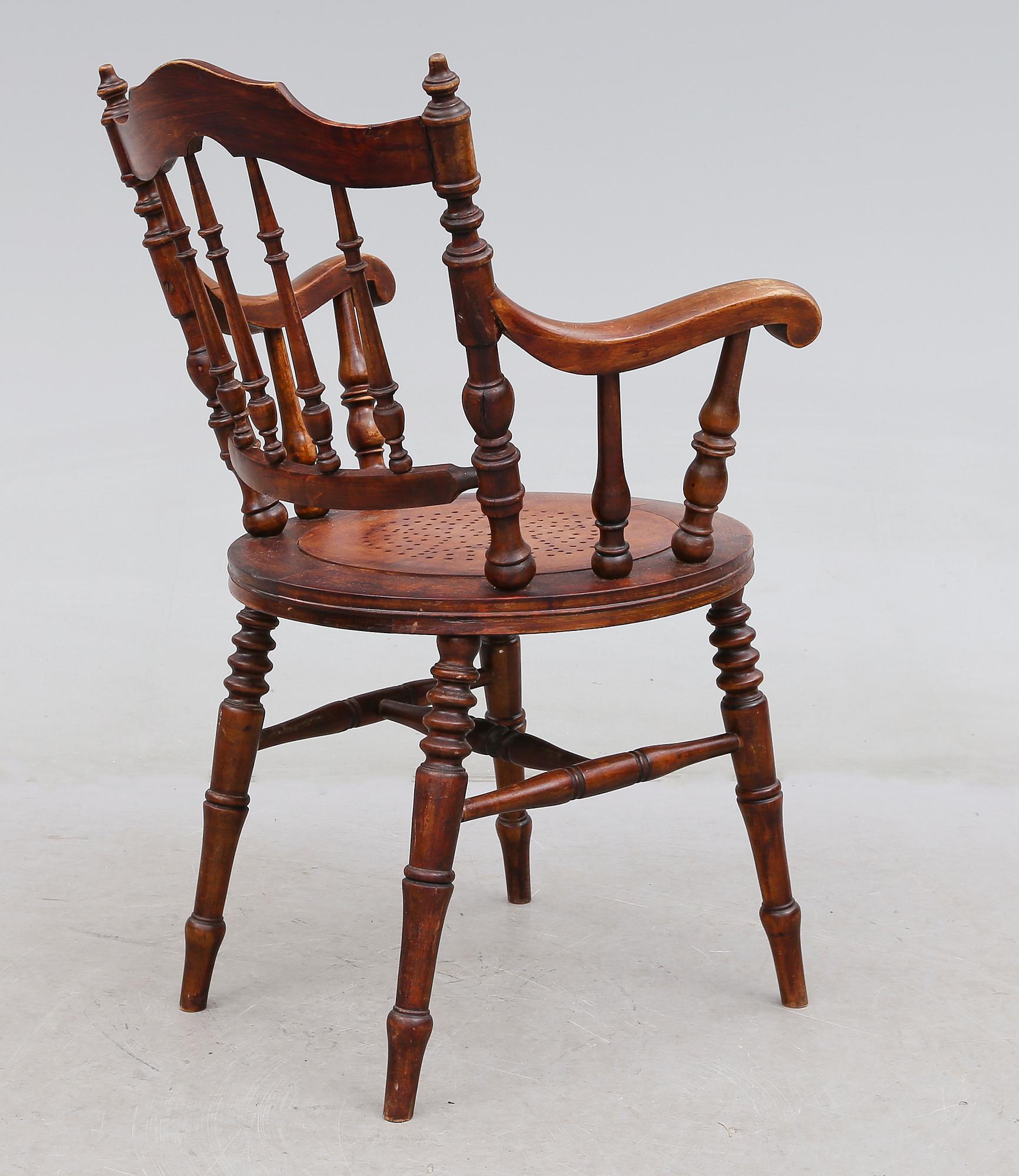 STOL, 1900-talets första hälft.