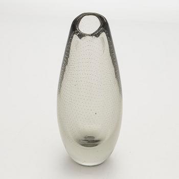 Gunnel Nyman, Glass vase, signed with an acid pen G. Nyman Notsjö 194...