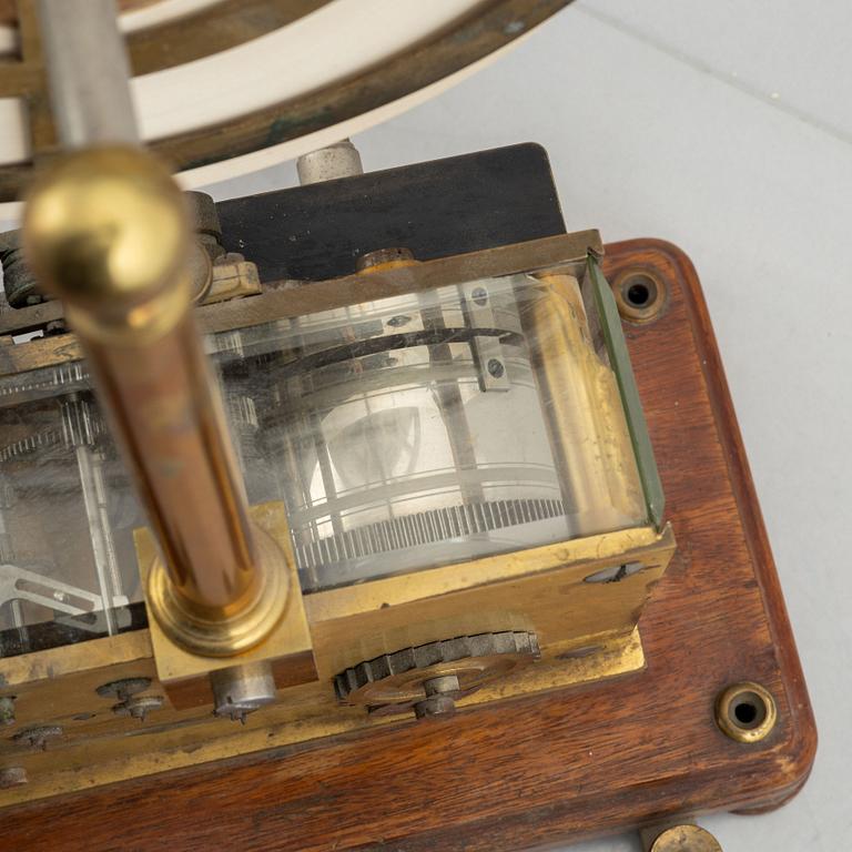 A telegraph from LM Ericsson and a telegraph key from Lindholm & Wikström, early 20th Century.