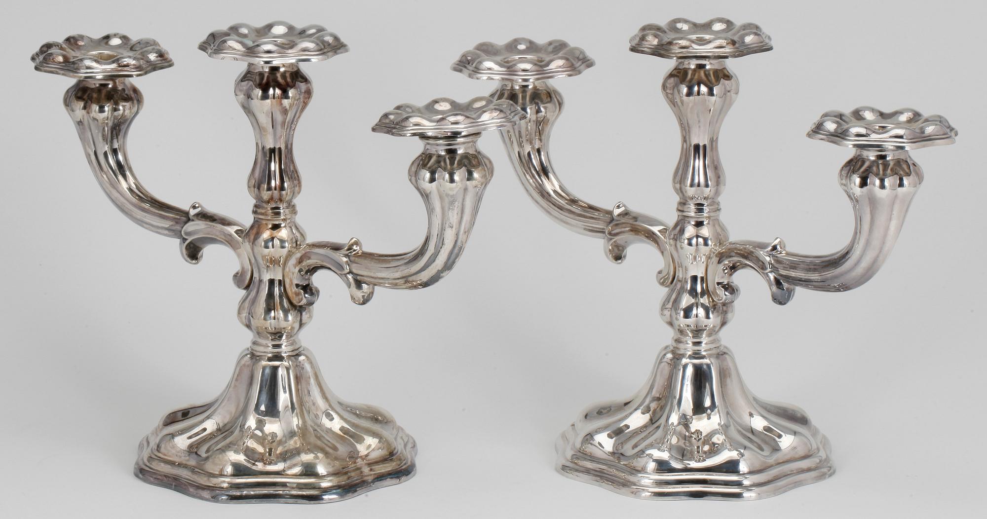 KANDELABRAR, ett par, silver, CG Hallberg, Stockholm, 1938.
