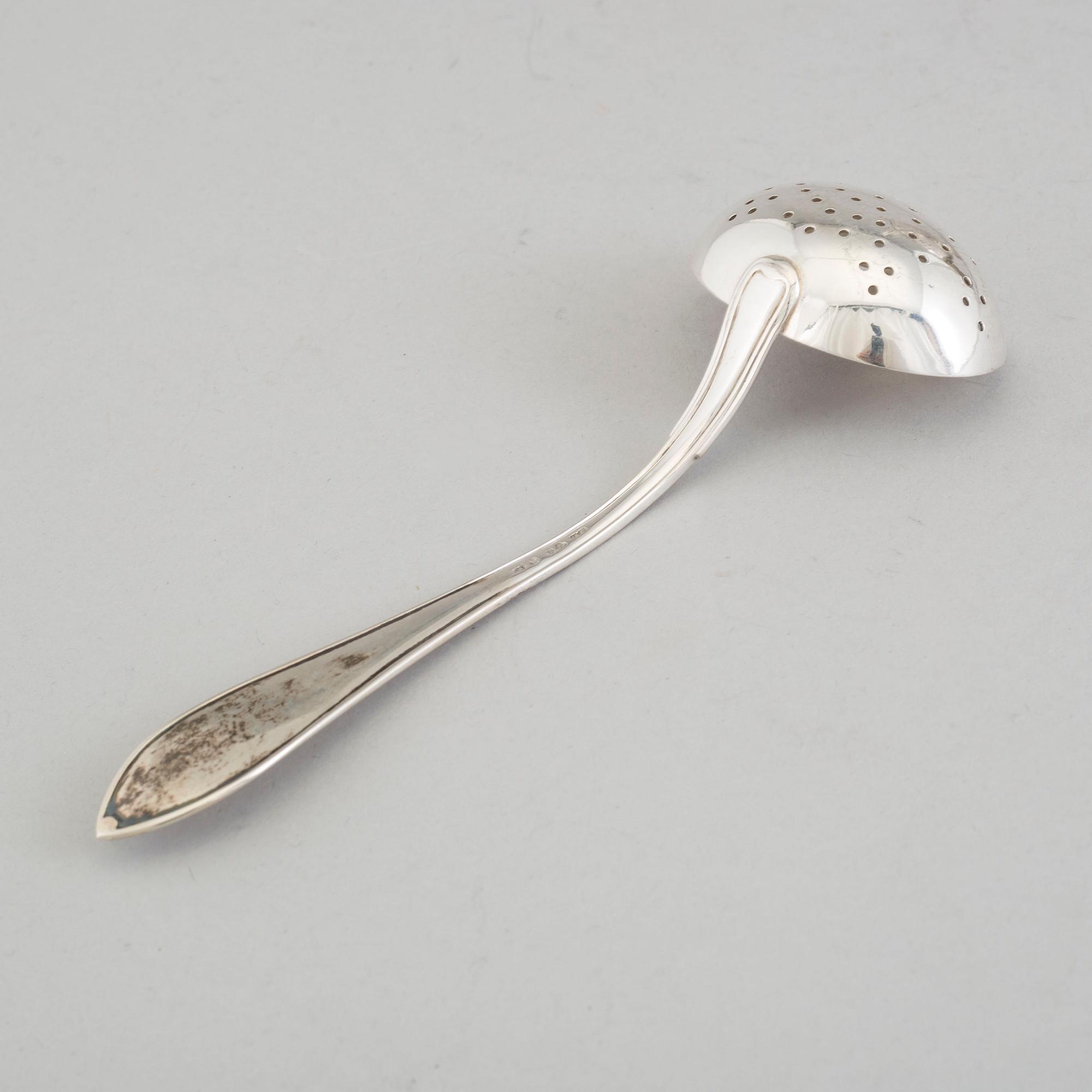 A silver sugar bowl, 1918.