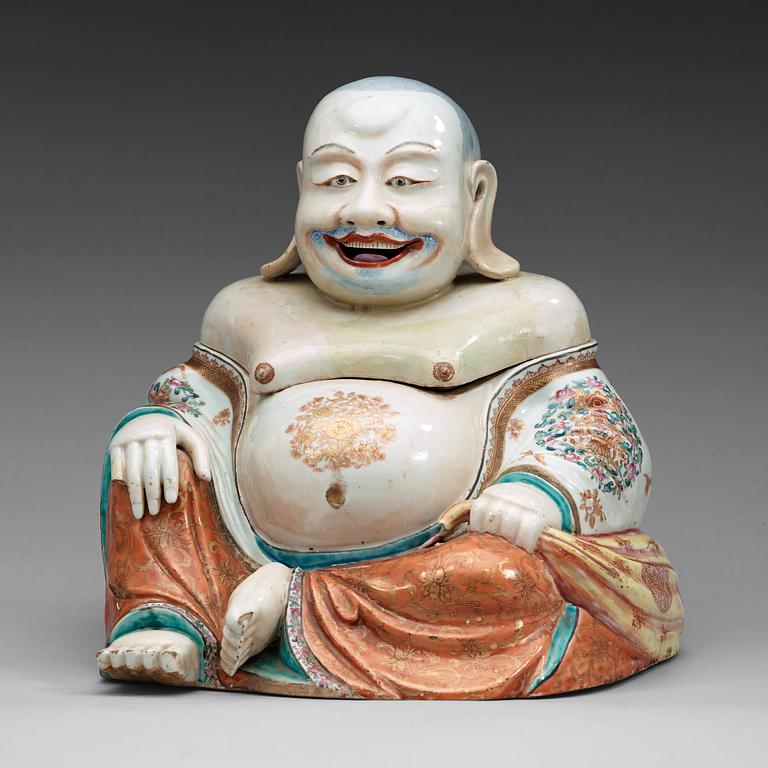 A large famille rose tureen with cover in the shape of Budai, Qing dynastin, Qianlong (1736-95).