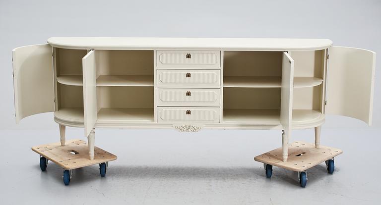 SIDEBOARD, gustaviansk stil, 1900-talets andra hälft.