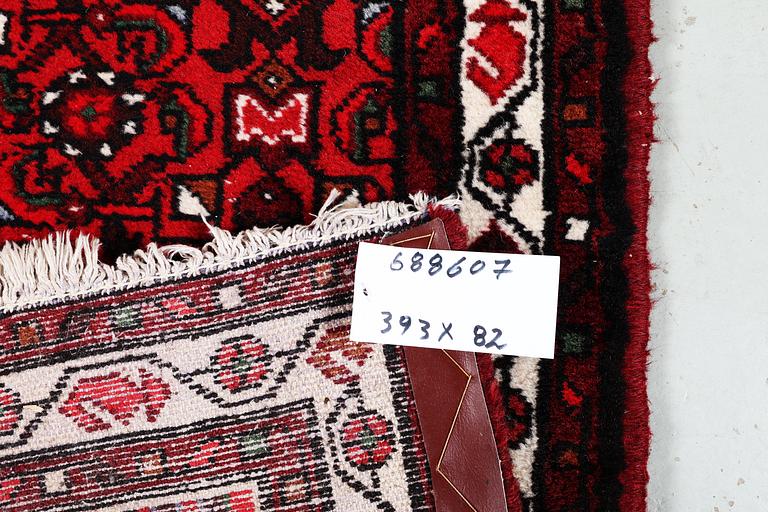 A runner carpet, Hosseinabad, ca 393 x 82 cm.