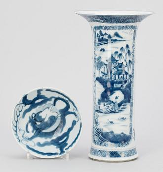 VAS SAMT SKÅL, porslin, bla Qianlong, Kina 1700-tal.