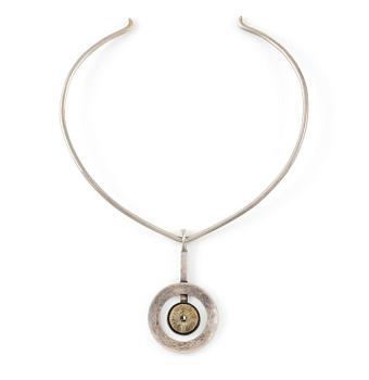 523. Inga-Britt "Ibe" Dahlquist, collier, silver med fossil, Visby 1966.
