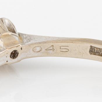 Ring, enstensring, 18K vitguld med briljantslipad diamant.