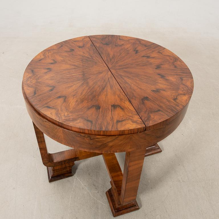 Table Art Deco first half of the 20th century.