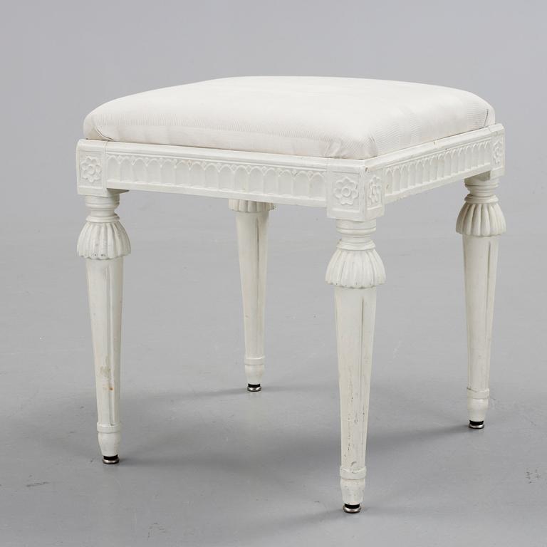 TABURETT, gustaviansk stil, 1900-talets början.