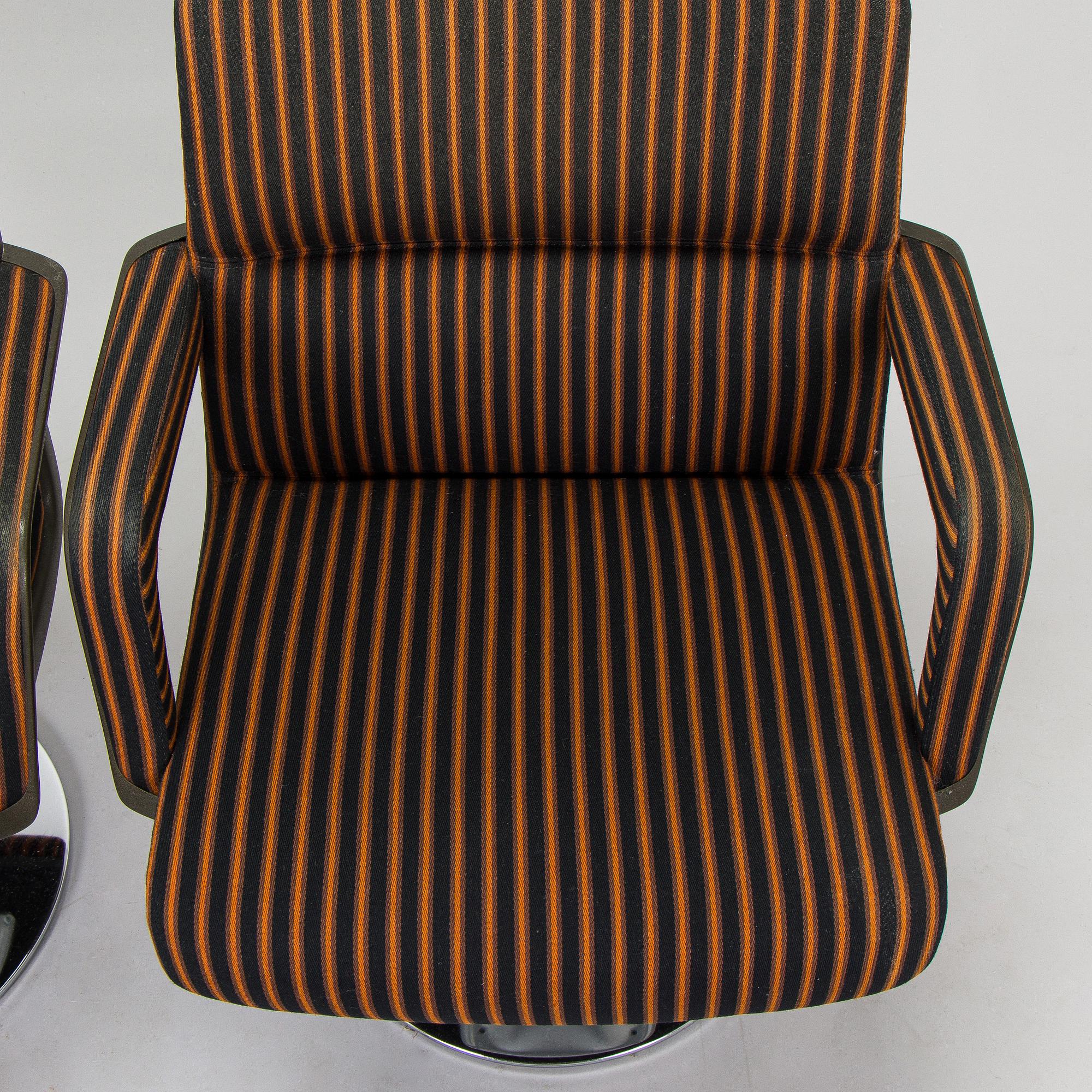 Eero Aarnio, tuoleja, 3 kpl, Martela Ltd Finland, 1975.