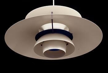TAKLAMPA, "PH 5", Poul Henningsen för Louis Poulsen, Danmark, 1900-talets slut. Höjd 27 cm.