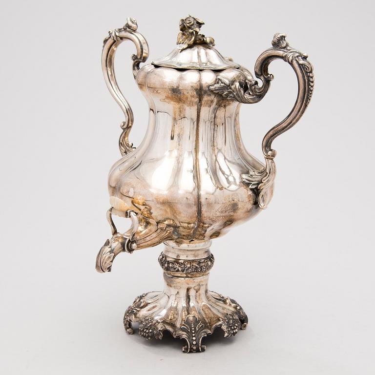 A Finnish neo rococo silver samovar by Anders Wilhelm Felixsson, Lovisa 1851.