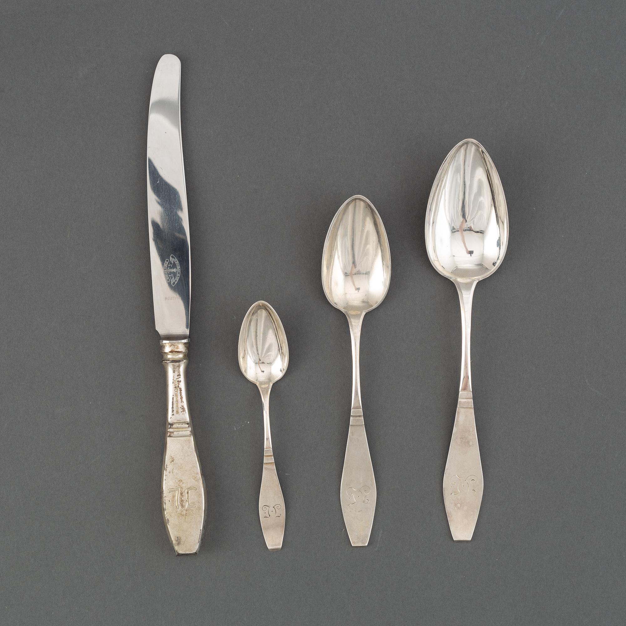J Appelgren, bestickservis, 48 delar, silver, Vasa, Finland 1923-24.