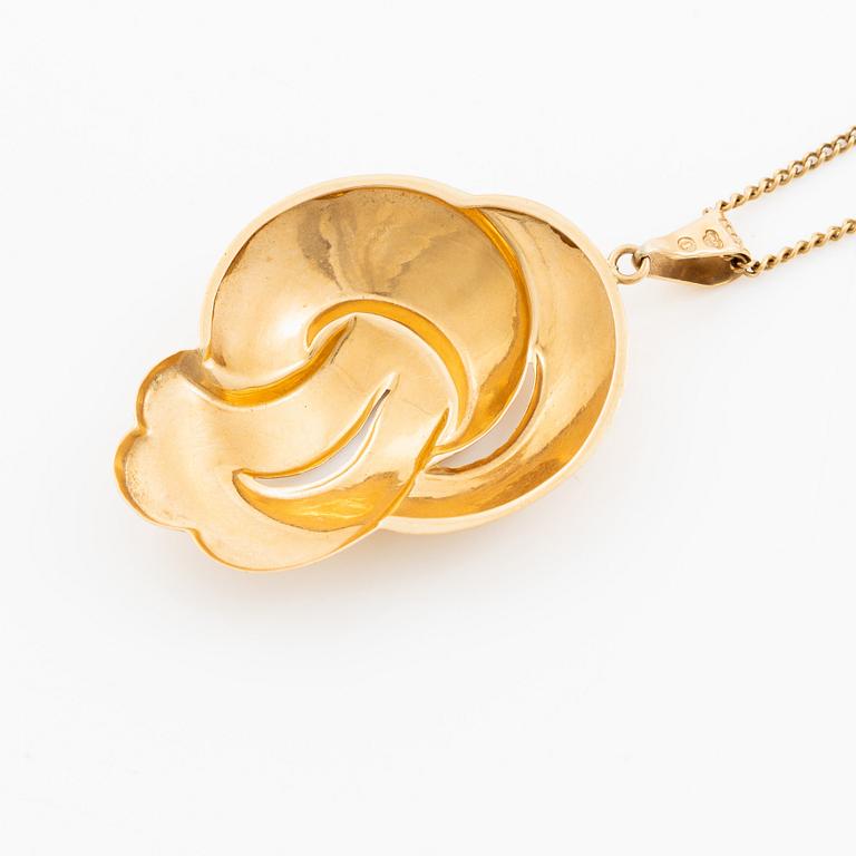Pendant with chain, 18K gold.