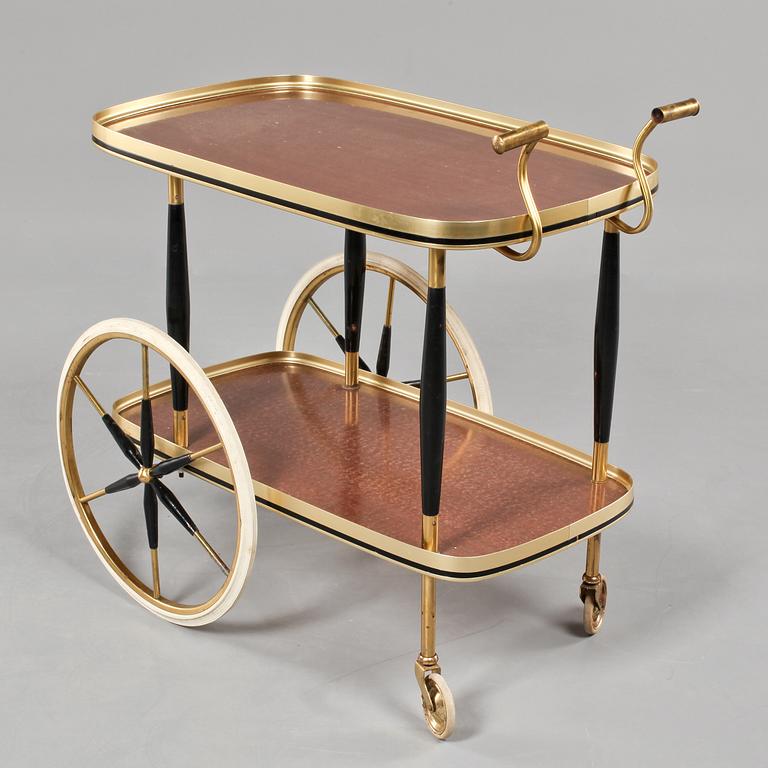 SERVERINGSVAGN, 1900-talets andra hälft.