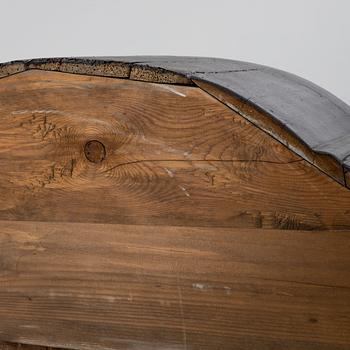 A writing cabinet, 18th/19th century.