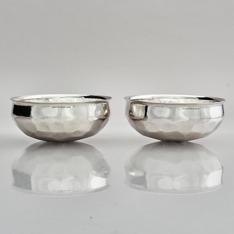 Bengt Liljedahl, a pair of sterling silver bowls, Stockholm, Sweden 1966.