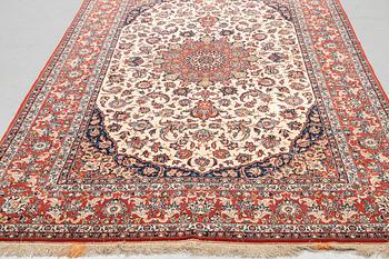 A carpet, semi-antique Esfahan, ca 336 x 212 cm.