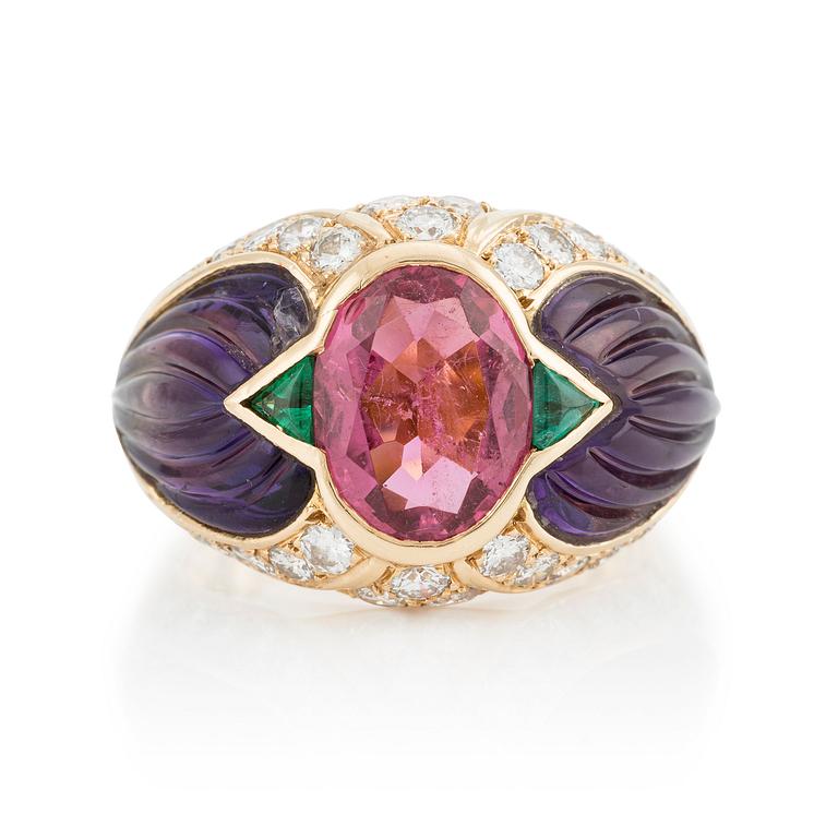 An 18K gold Henri Martin ring with a pink tourmaline.