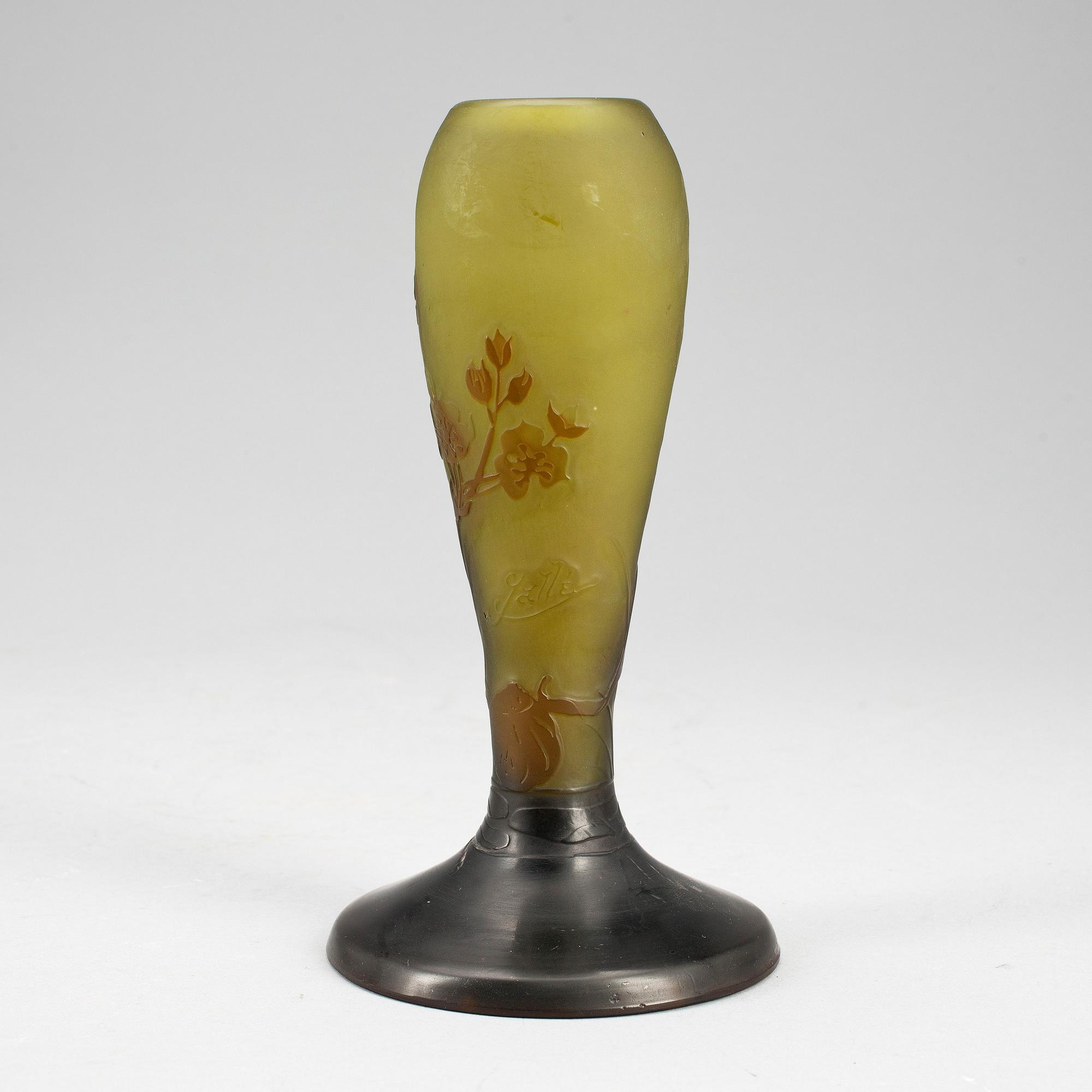 VAS, glas, Emile Gallé, Frankrike, 1900-talets början.