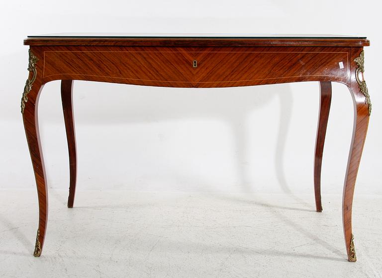 DAMSKRIVBORD, rokokostil, 1900-tal.