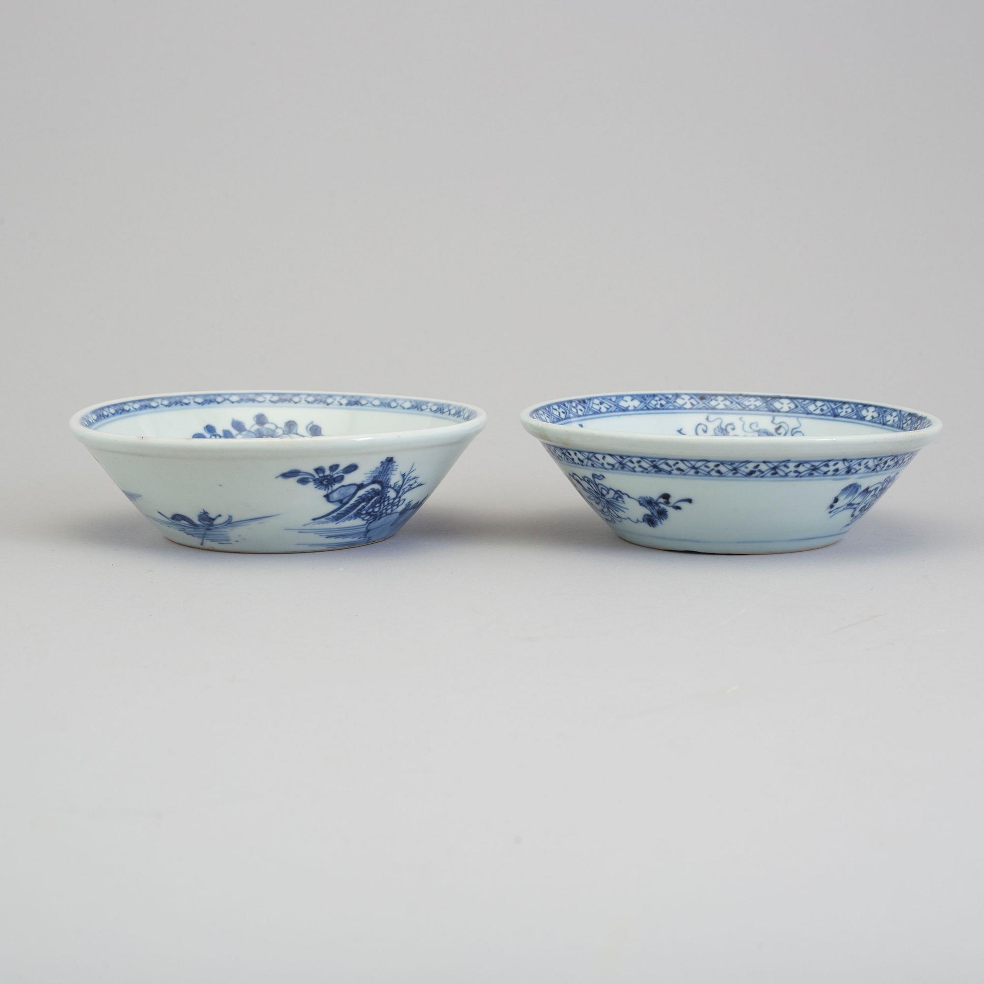 Two blue and white bowls, Qing dynasty, Qianlong (1736-95).
