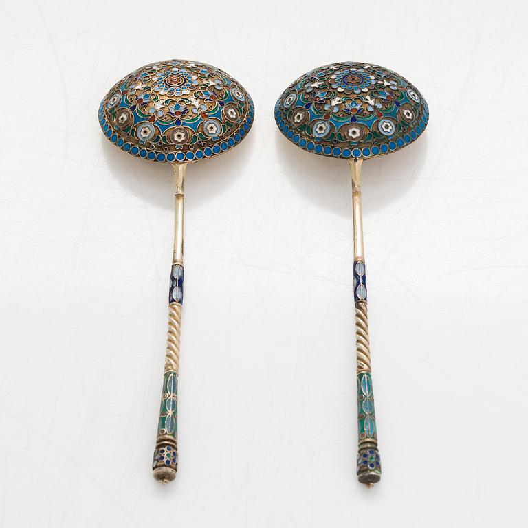 A pair of gilt silver and cloisonné enamel spoons, Moscow 1908-17. Unidentified master EO.