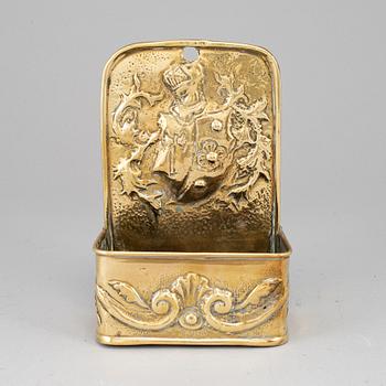 VÄGGHYLLA, mässing, 1800-tal.