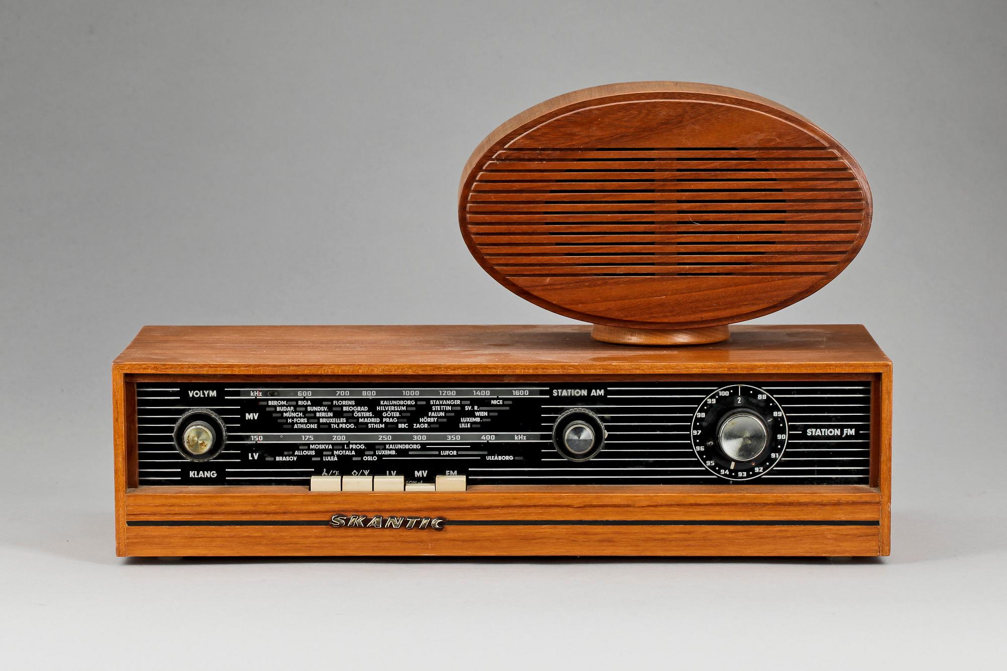 MUSIKANLÄGGNING, Skantic (Skandinaviska Radio AB, Stockholm), teak, 1900-talets mitt.