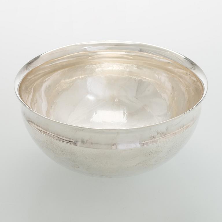 Tapio Wirkkala, a 'TW 341' silver bowl, Kultakeskus, Hämenlinna 1965.