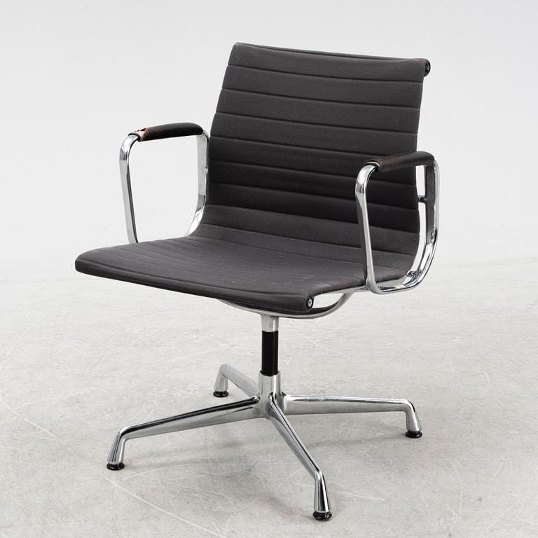 Charles & Ray Eames, EA 108 office chair, Vitra.
