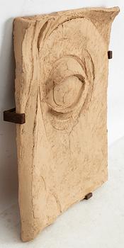 Hertha Hillfon, skulptur, stengods, Öga, egen ateljé.