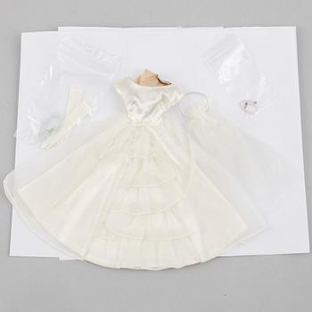 Clothing sets, Barbie, 2 pcs, "Barbie Magnificience, 1646" & "Barbie Brides Dream, 947", Mattel, 1960s.