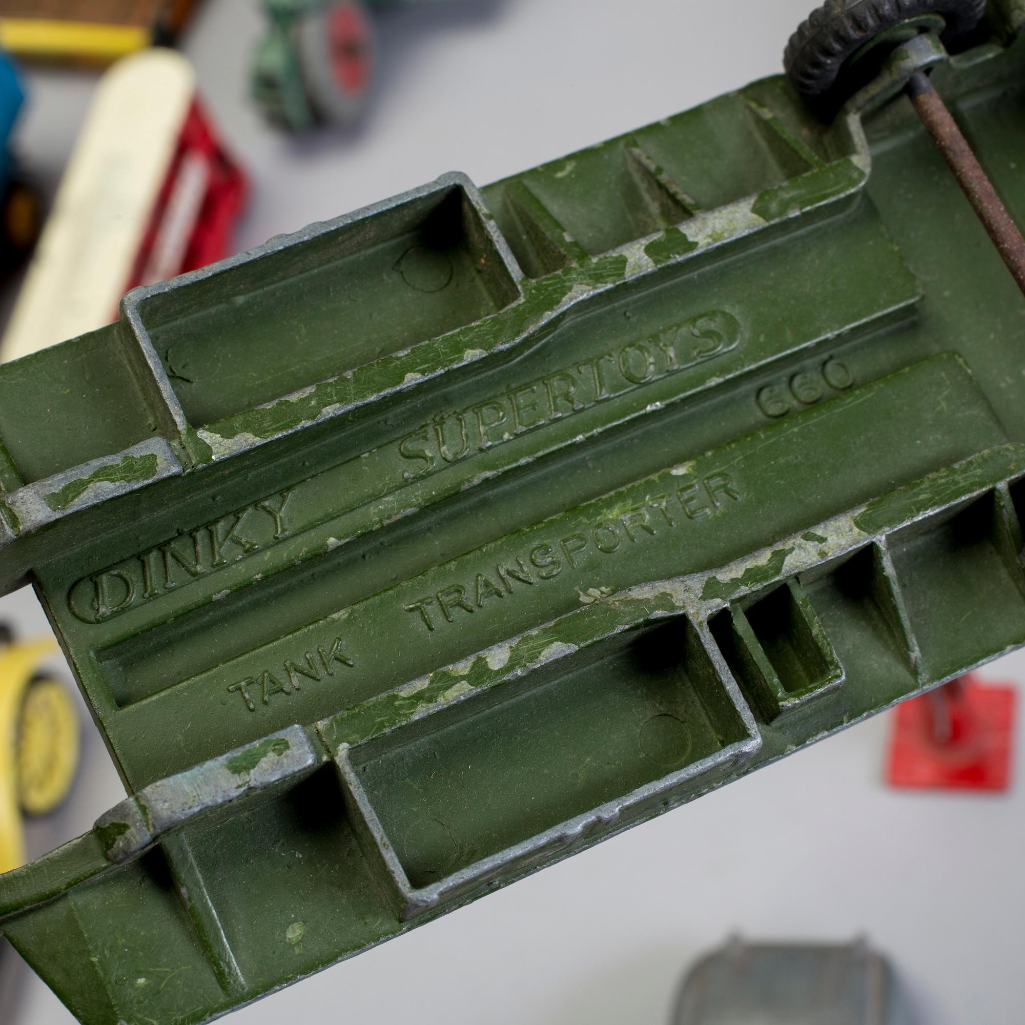 PARTI LEKSAKER, 43 delar, bland annat Tekno Denmark, Dinky Toys, 1950/60-tal.