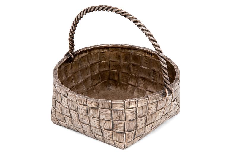 SWEET BASKET.