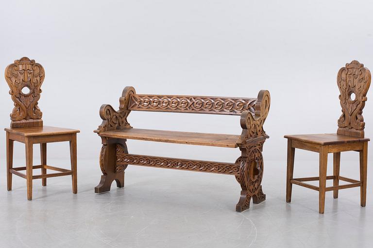 MÖBELGRUPP, 3 delar, fornnordisk stil, 1900-tal.