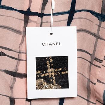 Chanel, a two-piece suit, after 2010, size Fr 38.