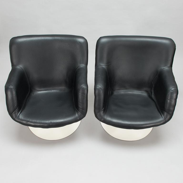 Yrjö Kukkapuro, a pair of late 1960's 'Junior' armchairs for Haimi.