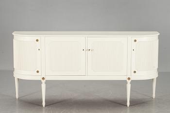 SIDEBOARD, gustaviansk stil, 1900-talets andra hälft.
