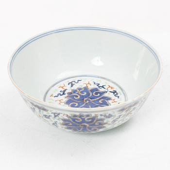 Skål, porslin, Kina, med Guanxus märke och period (1871-1909).