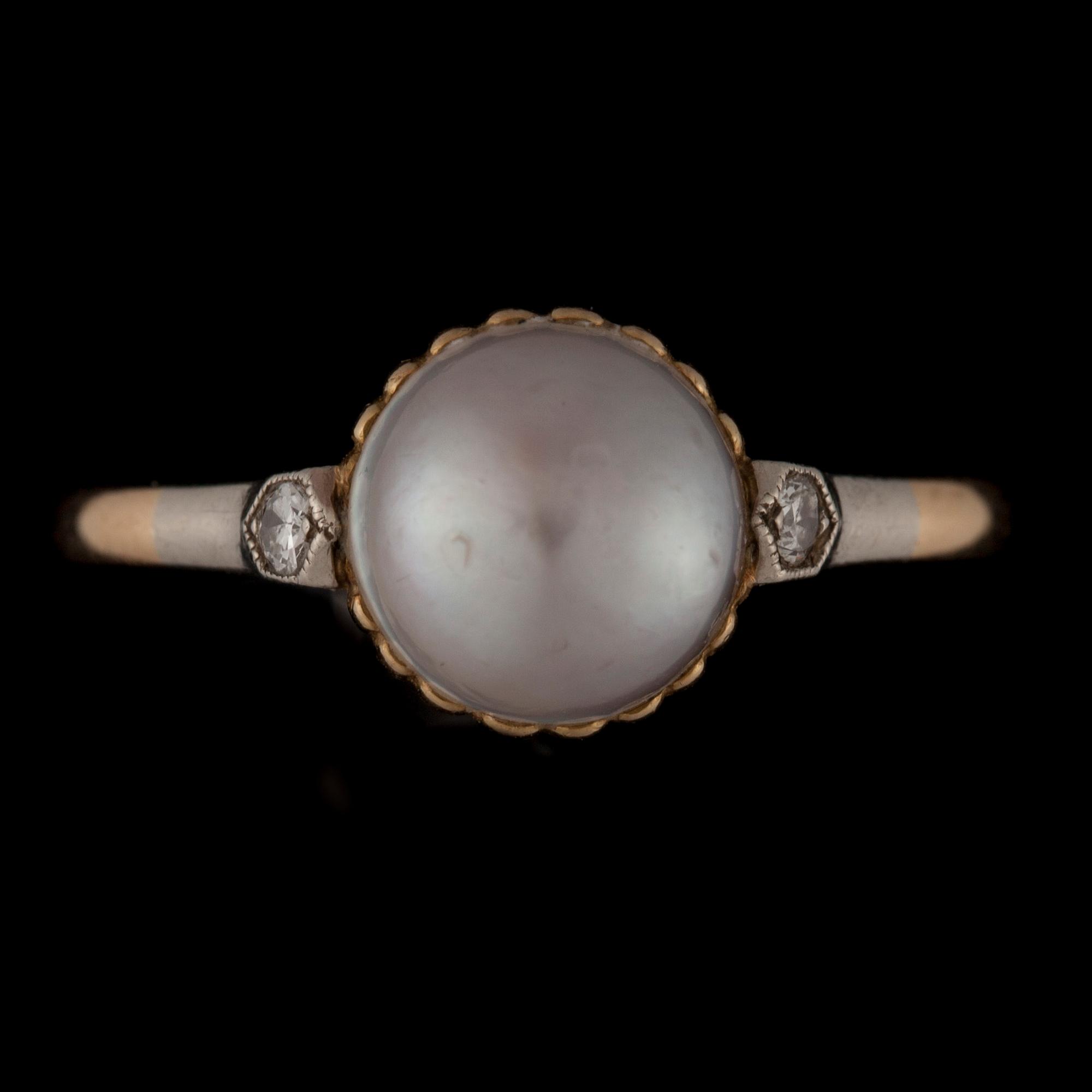 RING och ÖRHÄNGEN, 18K guld, pärlor, diamanter. Vikt totalt ca 7,2 g.