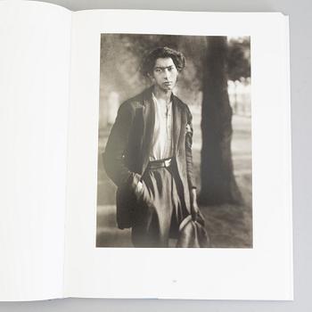 A set of 7 vol, August Sander: People of the 20th 
Century. 1-7. 2002.
