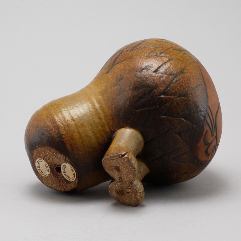 FIGURIN, chamotterat stengods. Lisa Larson, Gustavsberg, ur serien "Afrika", formgiven 1964.