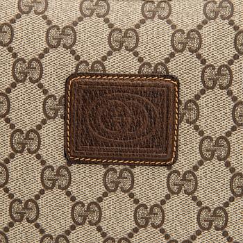 Gucci, A bag.