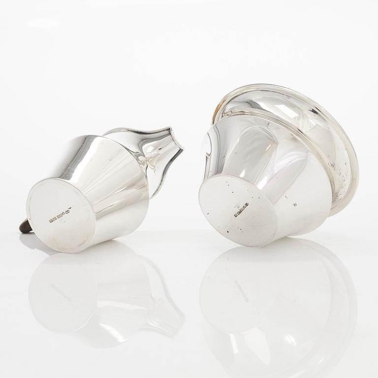 Tapio Wirkkala, A silver cream jug and sugar bowl, 'TW 176', Kultakeskus, Hämeenlinna 1965.