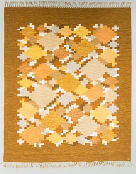 CARPET, flatweave (rölakan), "Barken", signed (Ingegerd Silow), circa 352 x 247 cm.