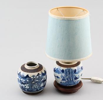 BORDSLAMPA SAMT BOJAN, porslin, Kina, 1800-tal.