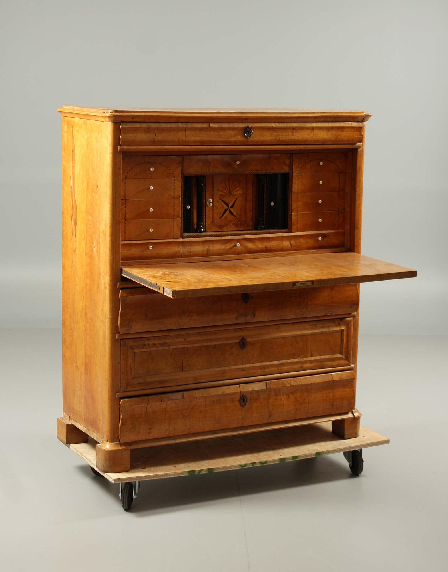 CHIFFONJE, 1800-tal.